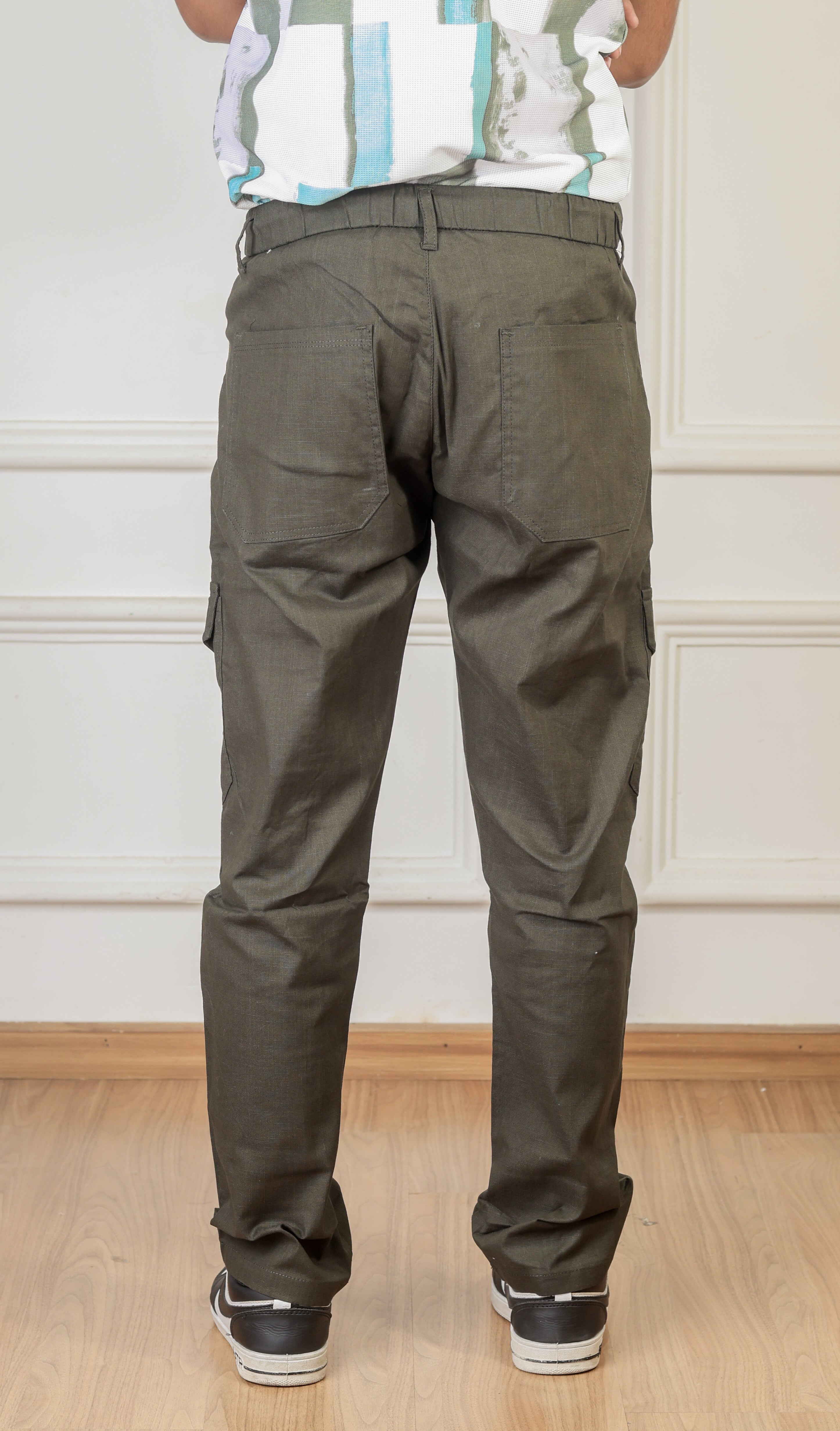 Straight fit cargo